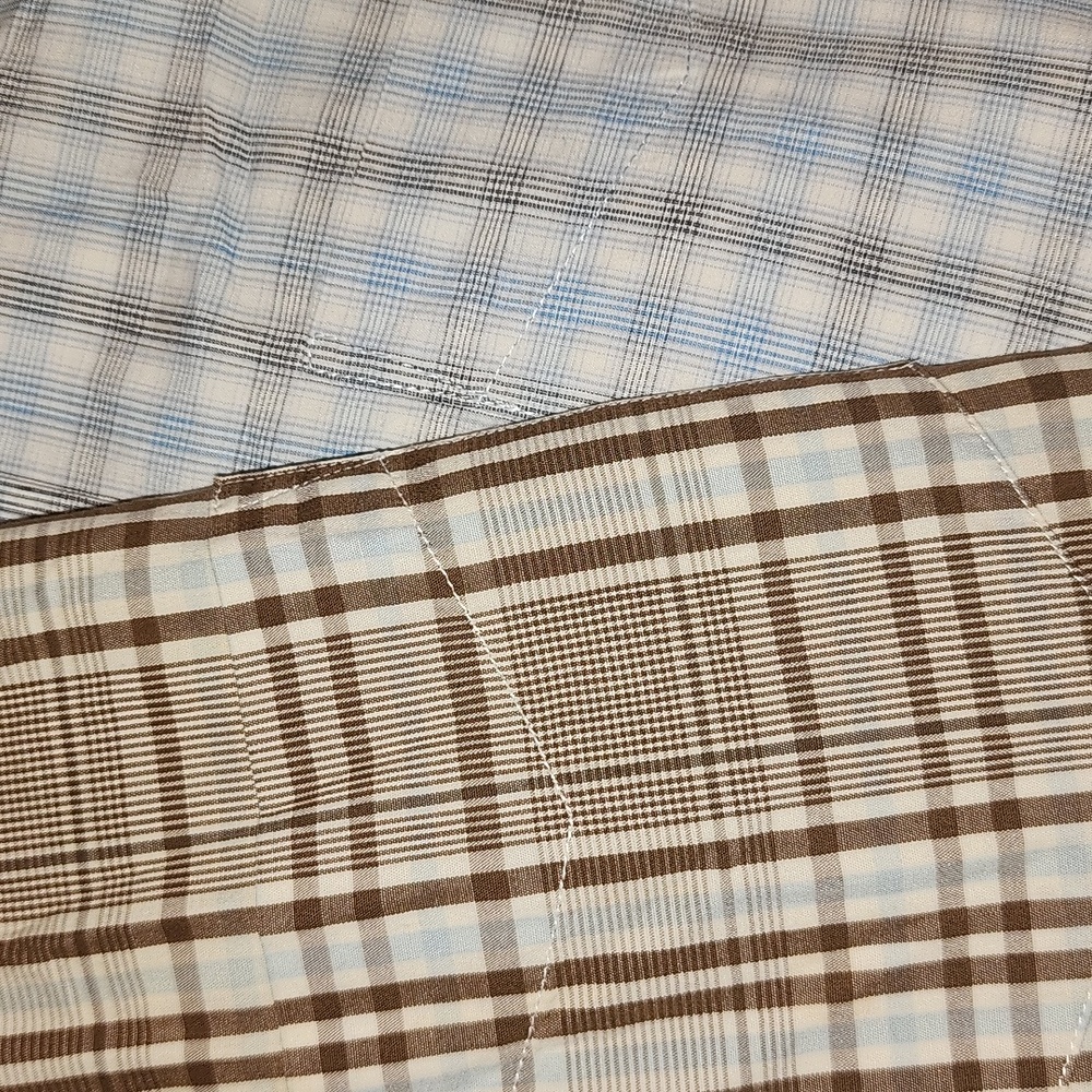 2 Gap Button Down Polos - image 8